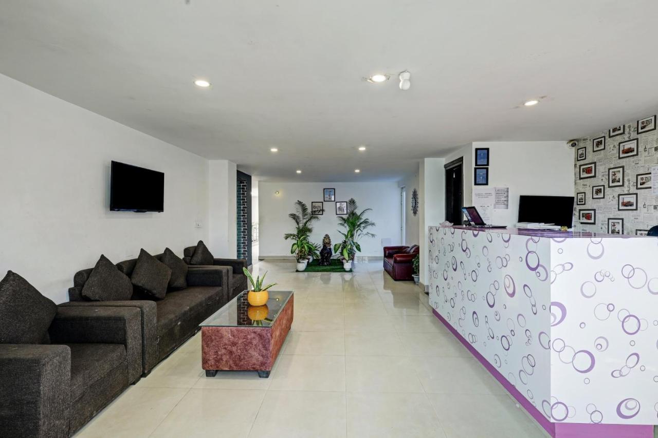 Super Townhouse Tipsyy Near Bestech Central Square Mall غورغاون المظهر الخارجي الصورة
