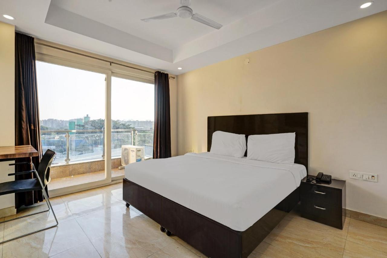 Super Townhouse Tipsyy Near Bestech Central Square Mall غورغاون المظهر الخارجي الصورة