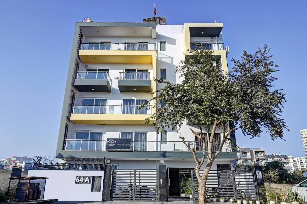 Super Townhouse Tipsyy Near Bestech Central Square Mall غورغاون المظهر الخارجي الصورة