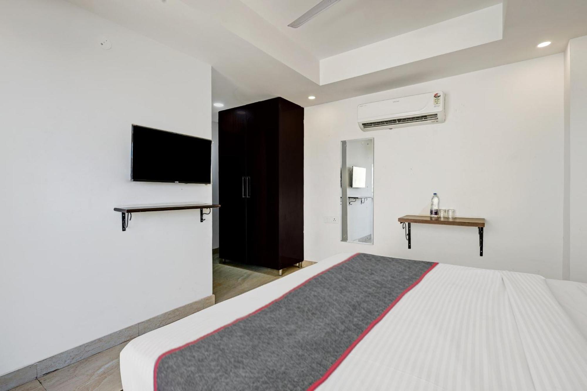 Super Townhouse Tipsyy Near Bestech Central Square Mall غورغاون المظهر الخارجي الصورة