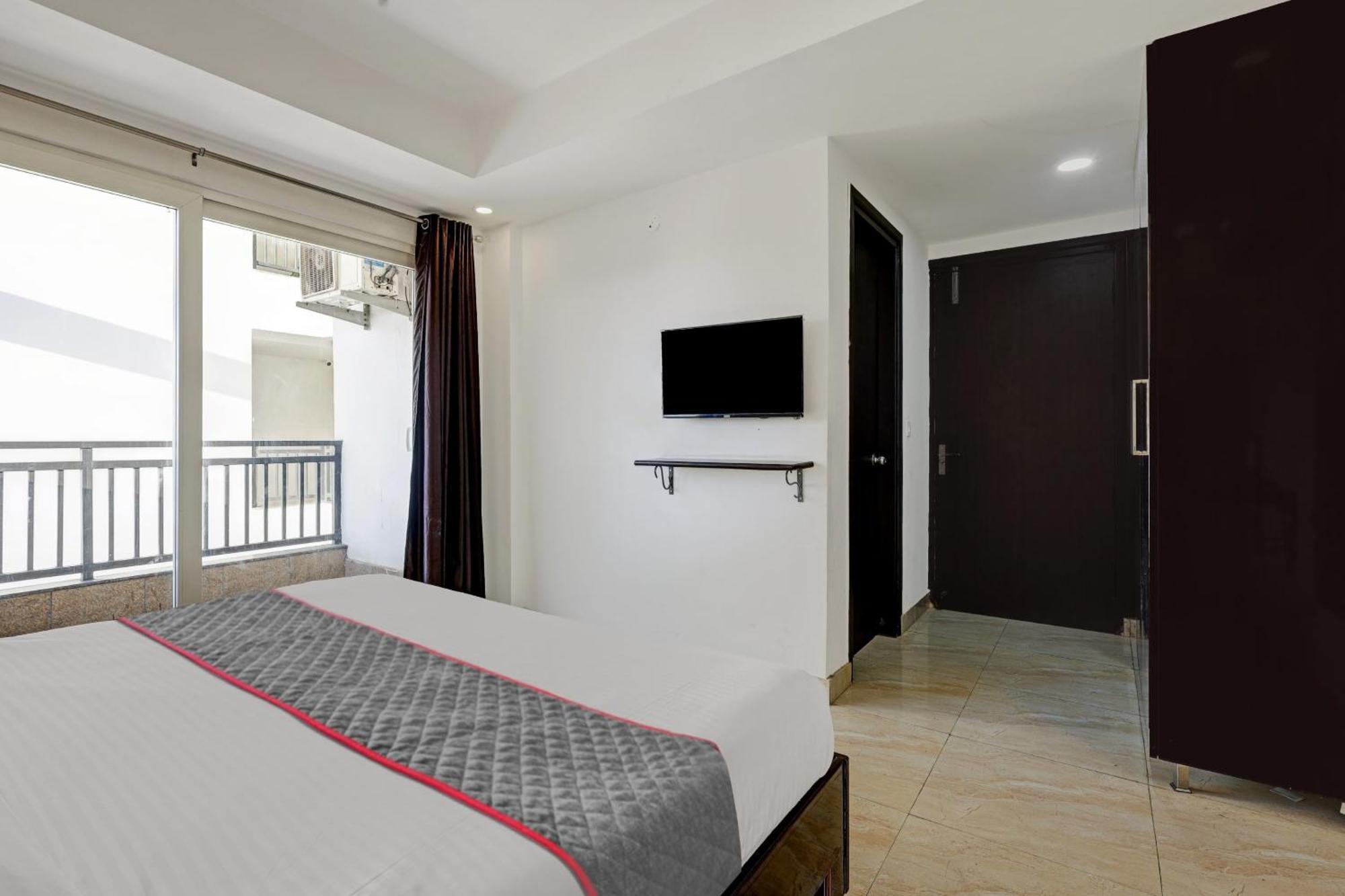 Super Townhouse Tipsyy Near Bestech Central Square Mall غورغاون المظهر الخارجي الصورة
